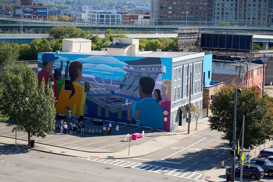 “Spectator’s Advantage” Mural by ArtWorks and the Cincinnati Open
